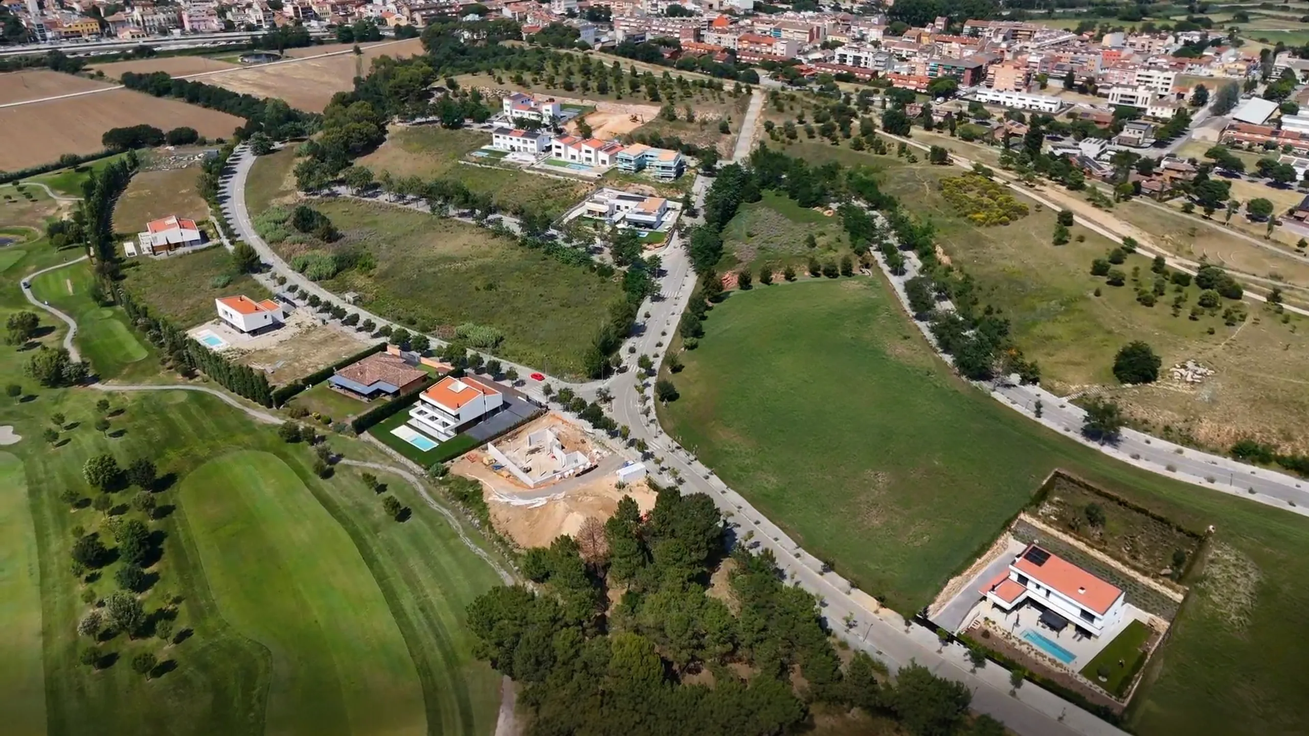 Vista aérea del resort y las villas
